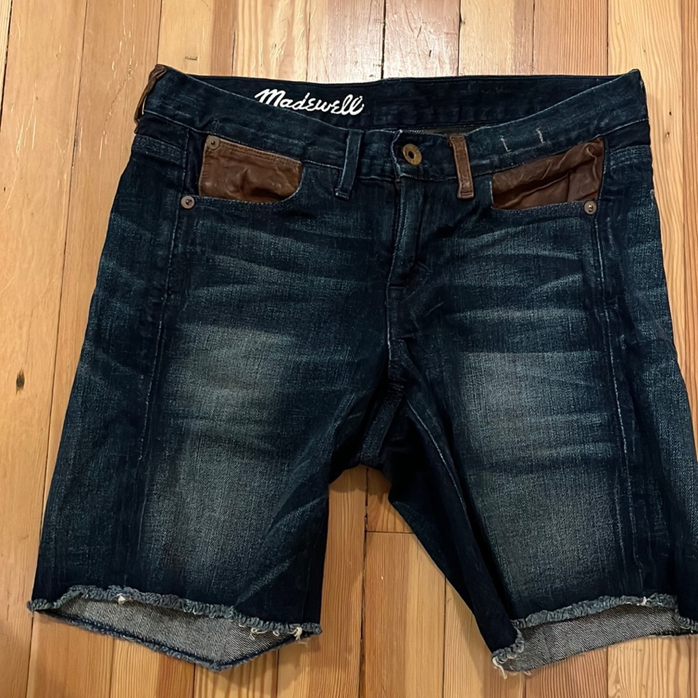 NWOT Madewell denim shorts Sz. 24  *runs big*